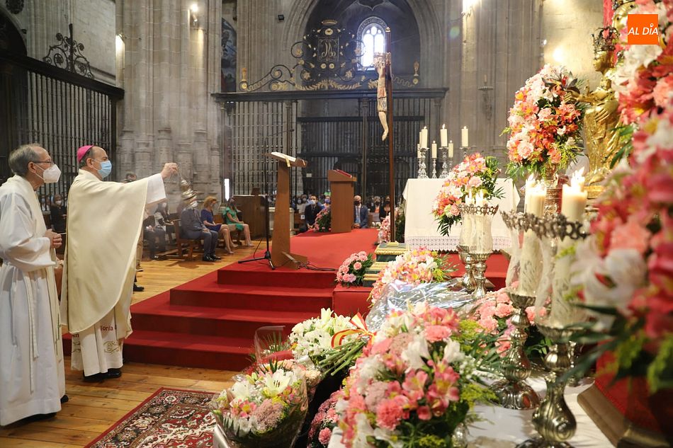 Foto 4 - Salamanca rinde homenaje a su Patrona en la Catedral Nueva