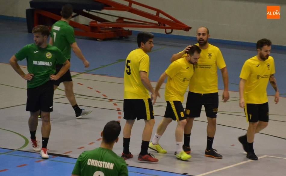 Foto 1 - El Miróbriga Futsal vuelve a la actividad tras año y medio de parón