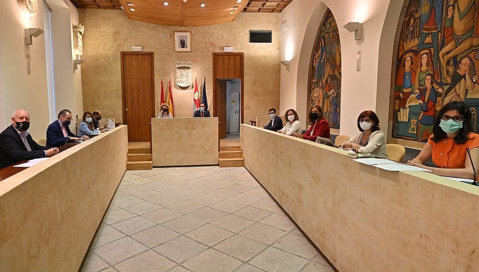 Reunión de seguimiento del acuerdo político municipal del Ayuntamiento de Salamanca para la reactivación económica y la protección de las personas