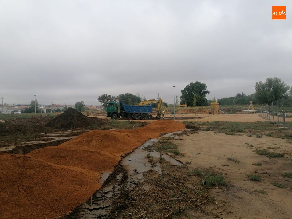 Foto 2 - Comienza la construcción de una lonja agroalimentaria junto al parque de los huertos urbanos