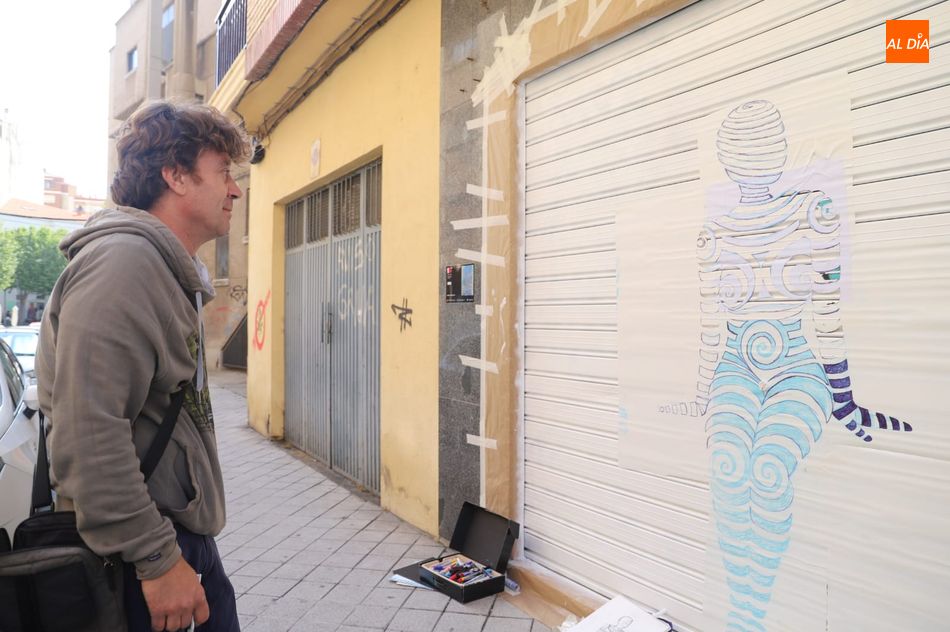Foto 5 - El Barrio del Oeste continúa 'tatuando' con arte sus calles