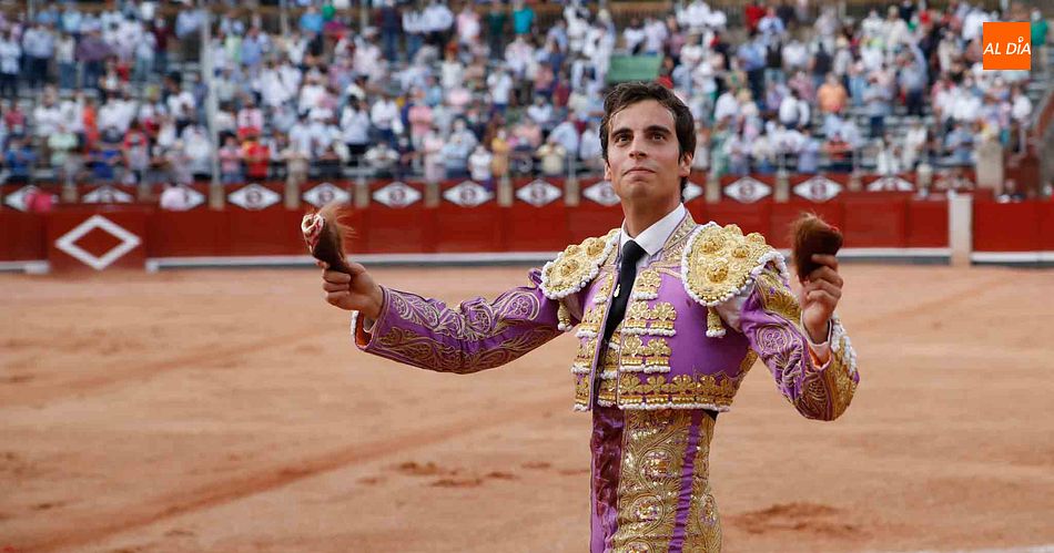 Foto del éxito de Alejandro Marcos en La Glorieta en la corrida del 12 de septiembre