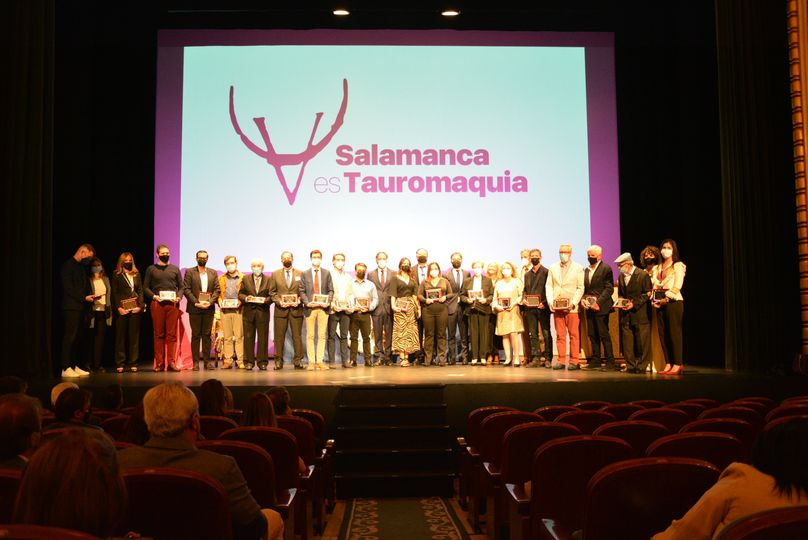 Foto 3 - ?Salamanca es Tauromaquia? rinde un emotivo homenaje a los taurinos salmantinos fallecidos en los dos últimos años