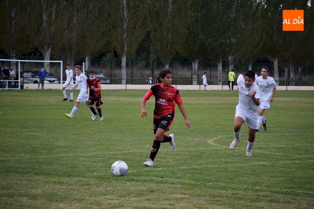 Foto 6 - Resultados de la segunda jornada liguera para el Alba de Tormes Club de Fútbol
