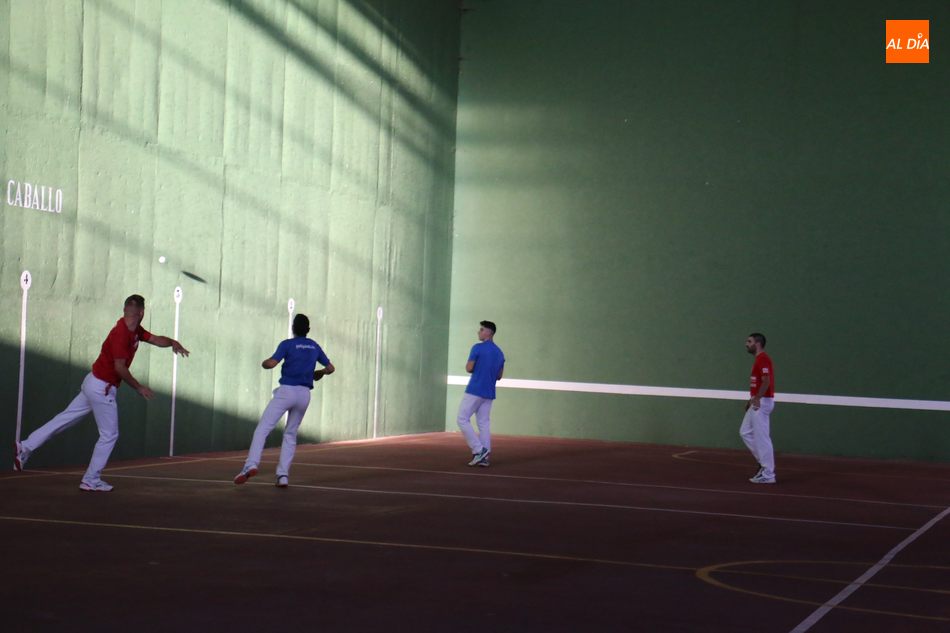 Foto 4 - Gran partido de pelota a mano en Cabeza del Caballo en el que se enfrentaban Arai y Kantxo contra Riol y Pérez