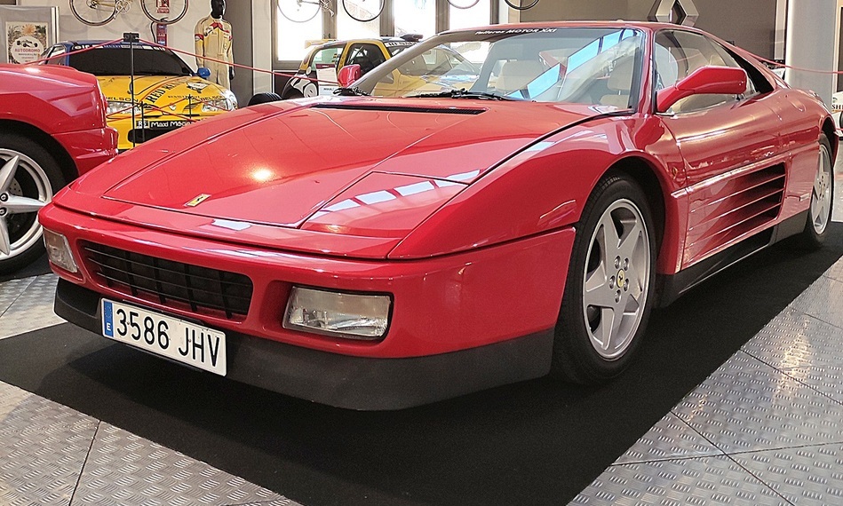 Ferrari 348 TB del año 1991, 'pieza del mes' en el Museo de Historia de la Automoción