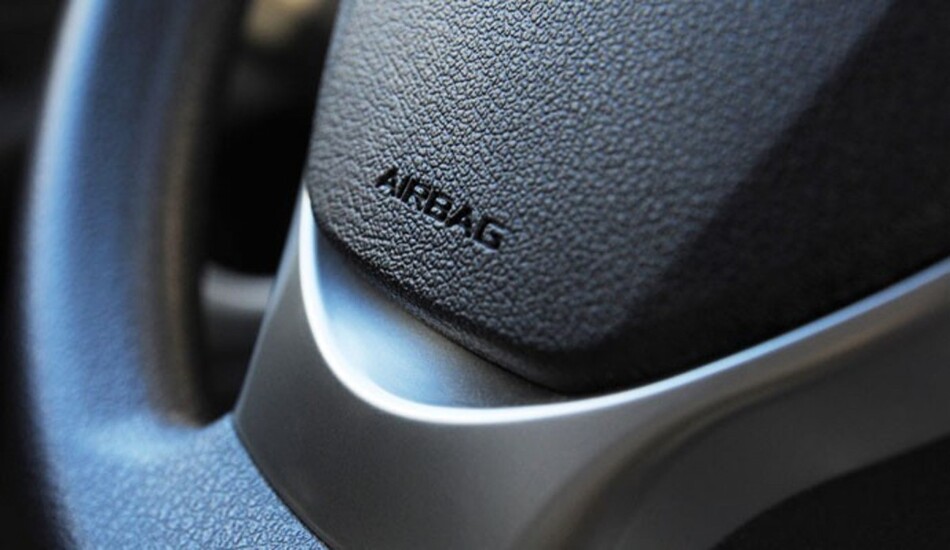 Conviene revisar el sistema de airbag de los coches