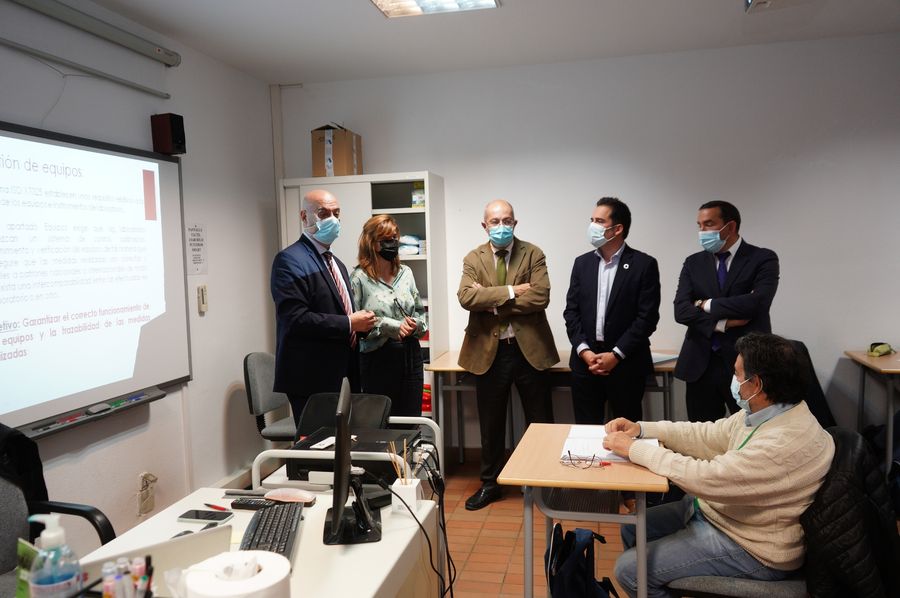 Foto 2 - Igea visita en Salamanca el Centro de Referencia Nacional de Formación Profesional Ocupacional
