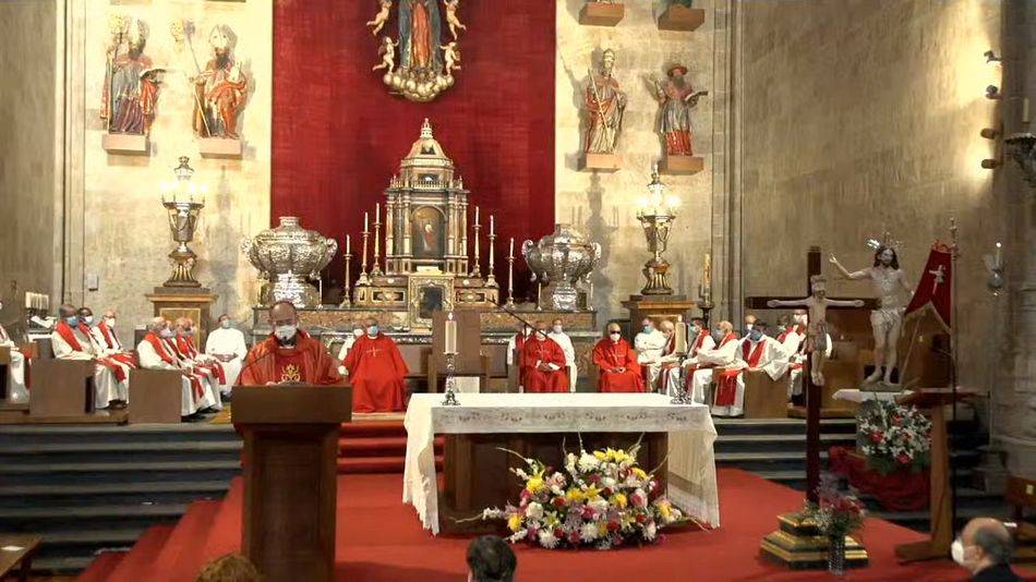 Foto 1 - La Catedral acogerá una misa funeral por los difuntos de la Iglesia diocesana