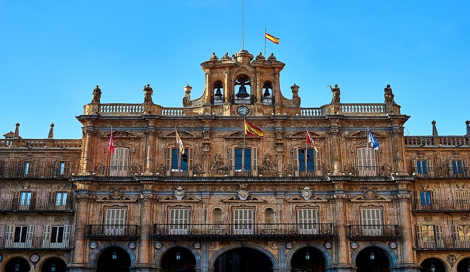 Foto 2 -  La Junta invertirá en Salamanca más de 600.000 euros para mejorar la accesibilidad de sus edificios municipales  