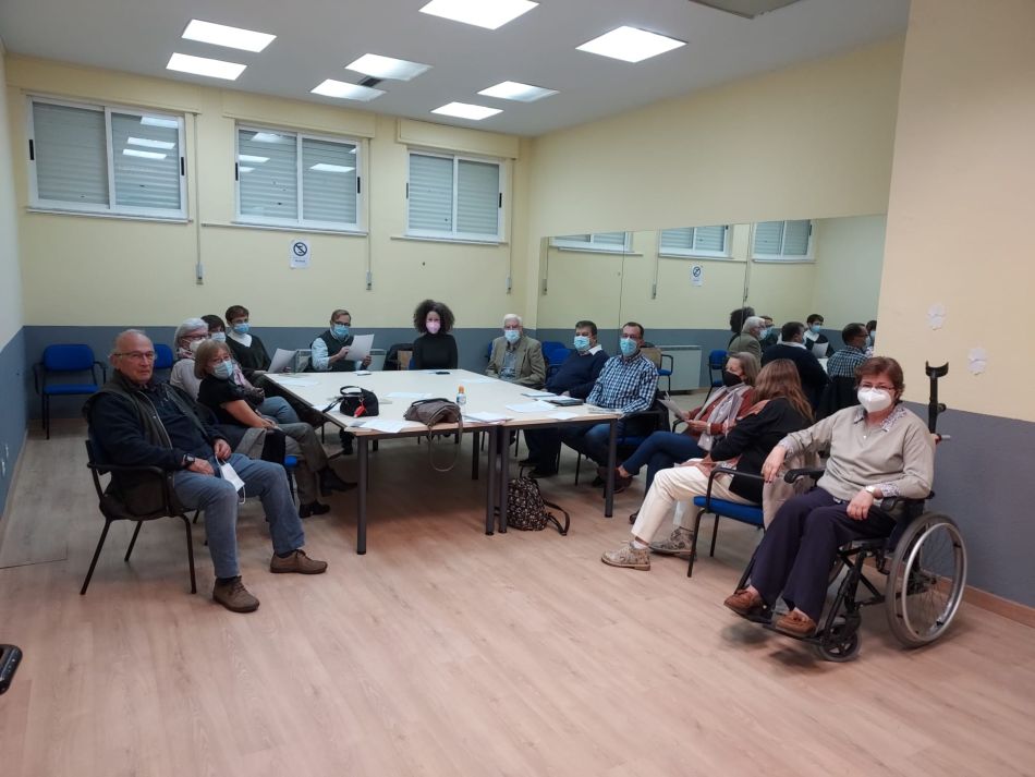 Primera reunión del Club de Lectura de Santa Marta tras el parón pandémico - Ayto. Santa Marta