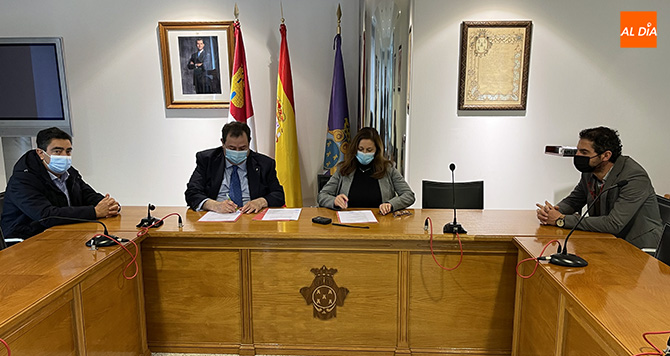 El Ayuntamiento de Peñaranda y la Cámara de Comercio han renovado el convenio de colaboración en el Vivero de Empresas Innova