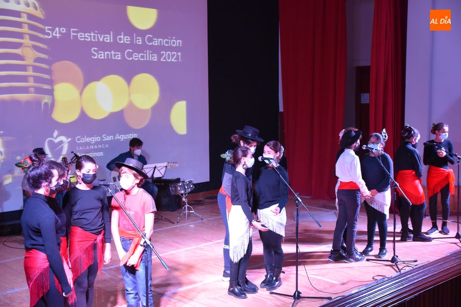 Foto 5 -  La música conquista el colegio San Agustín con el Festival de la Canción de Santa Cecilia