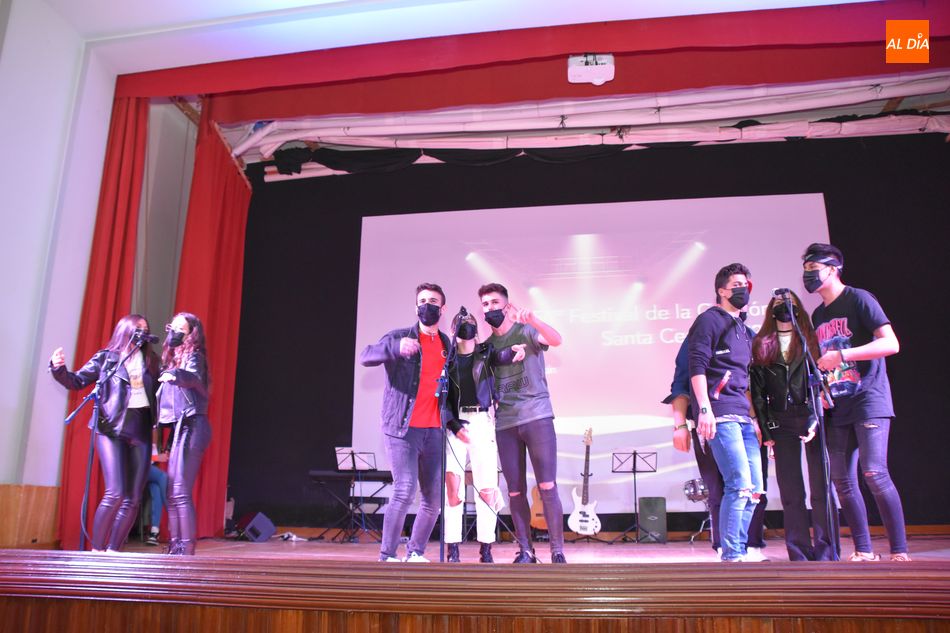 Foto 2 -  La música conquista el colegio San Agustín con el Festival de la Canción de Santa Cecilia