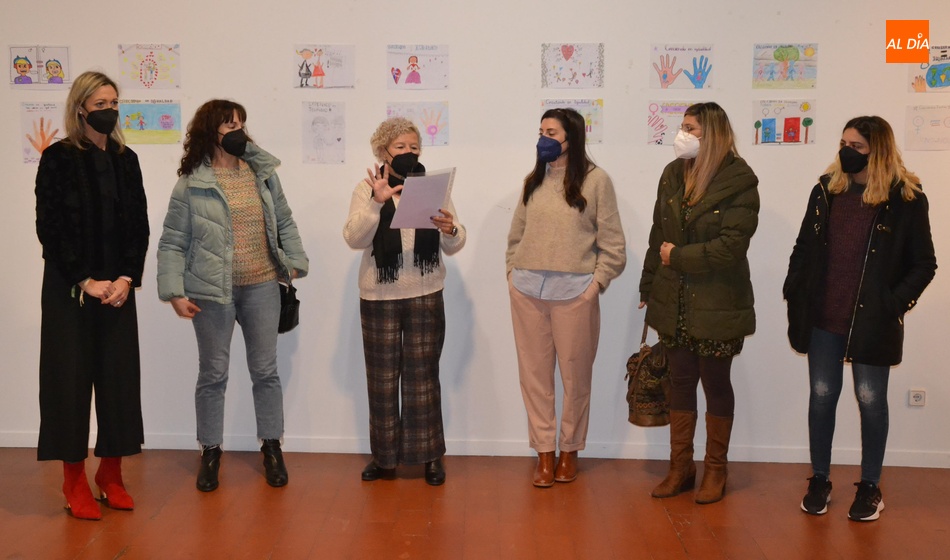 Foto 2 -  Beatriz Álvarez, Mar García y Lola Sastre triunfan en el concurso ‘Creciendo en igualdad’ de Ampli