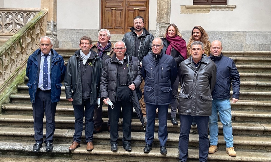 Encuentro en la Diputación con representantes de la delegación de Aquitania