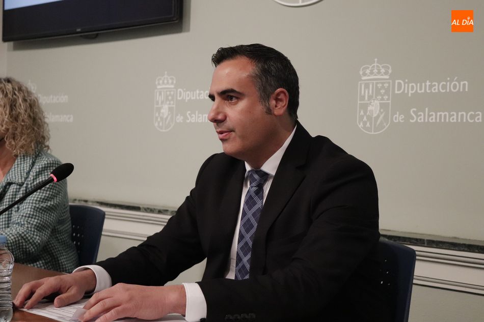 Foto 4 - La Diputación invertirá 600.000 euros para que ayuntamientos de la provincia contraten a egresados de la USAL