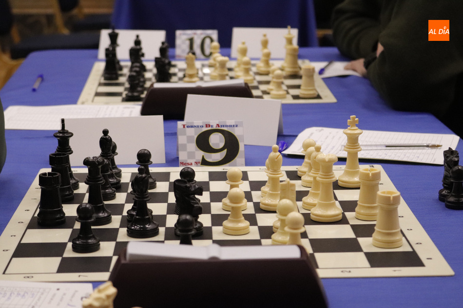 Foto 3 - Un centenar de ajedrecistas participan en el II Torneo 'Pablo de Unamuno'