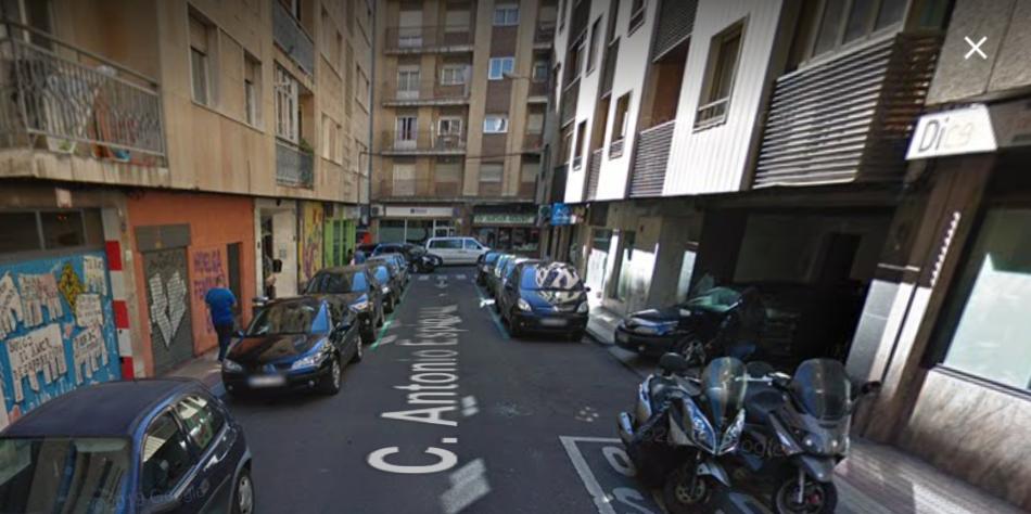 Calle en la que se ubica el local a subasta. Foto: Google Maps