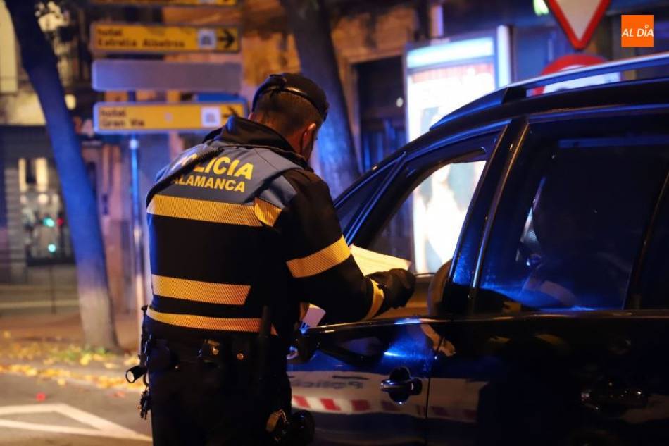 Foto 1 - Tres accidentes de tráfico sin heridos en la última noche en Salamanca