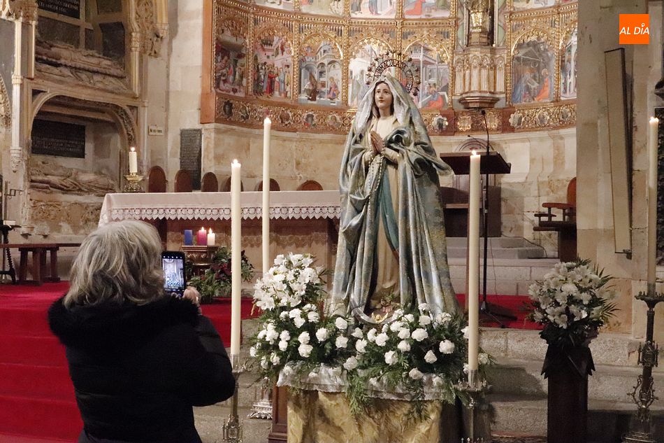Foto 3 - Salamanca rinde homenaje a la Inmaculada Concepción