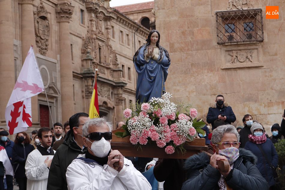 La procesión con la imagen de la Inmaculada Concepción en Salamanca - Guillermo García
