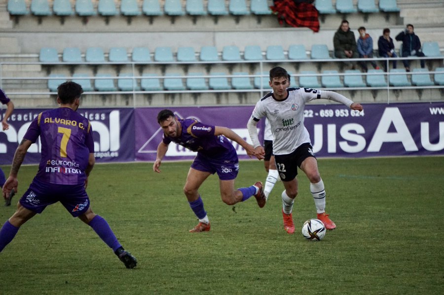Manín, en el partido disputado en Palencia / Salamanca CF UDS