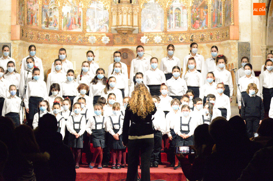 Foto 4 - El Precoro y Coro de Niños Ciudad de Salamanca inaugura el ciclo de Navidad Polifónica
