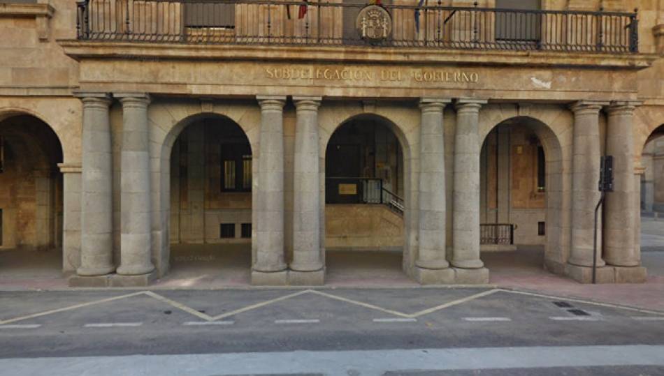 Sede de la Subdelegación del Gobierno, donde ha llegado la carga de la Asociación Salamanca Memoria y Justicia