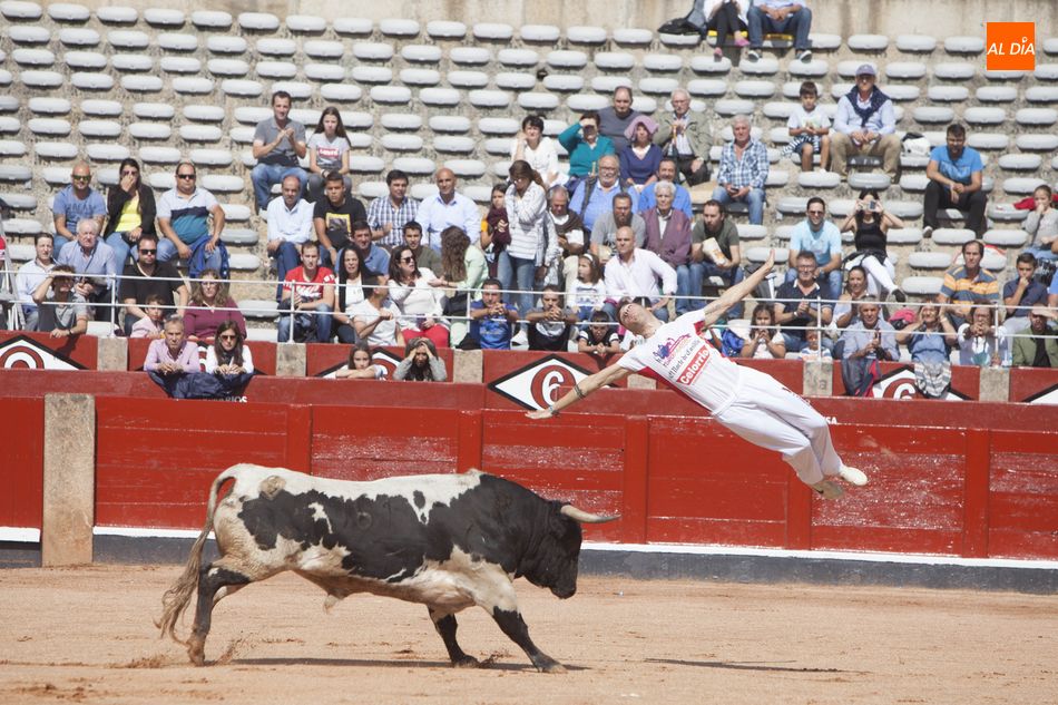 Foto 6 - Triunfo de Arturo Tapia y Luisan Martín en el concurso de recortes ‘Ciudad de Salamanca’