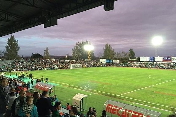 Foto 2 - Extremadura, sede de un playoff en el que Unionistas podría subir a Segunda 