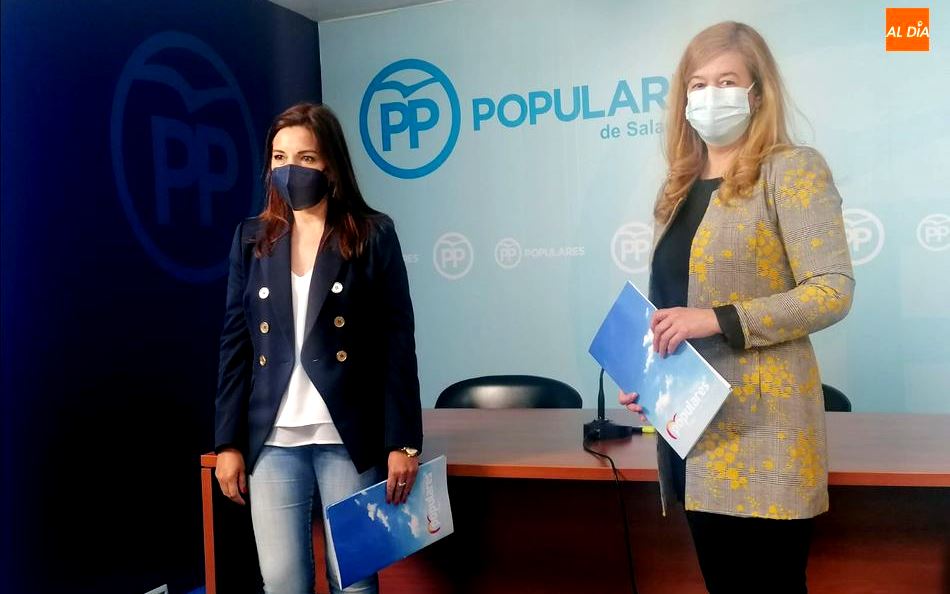 Rosa Esteban Ayuso y Carmen Sánchez Bellota, procuradoras del PP por Salamanca. Foto de Lydia González