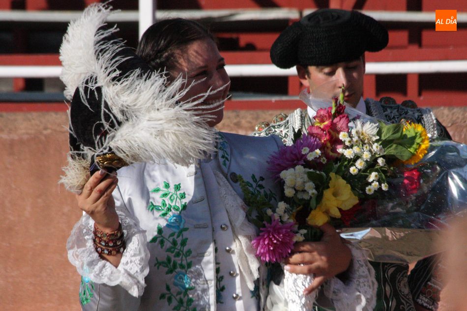 Foto 4 - Triunfo de Ana Rita en el festejo de rejones de Masueco  