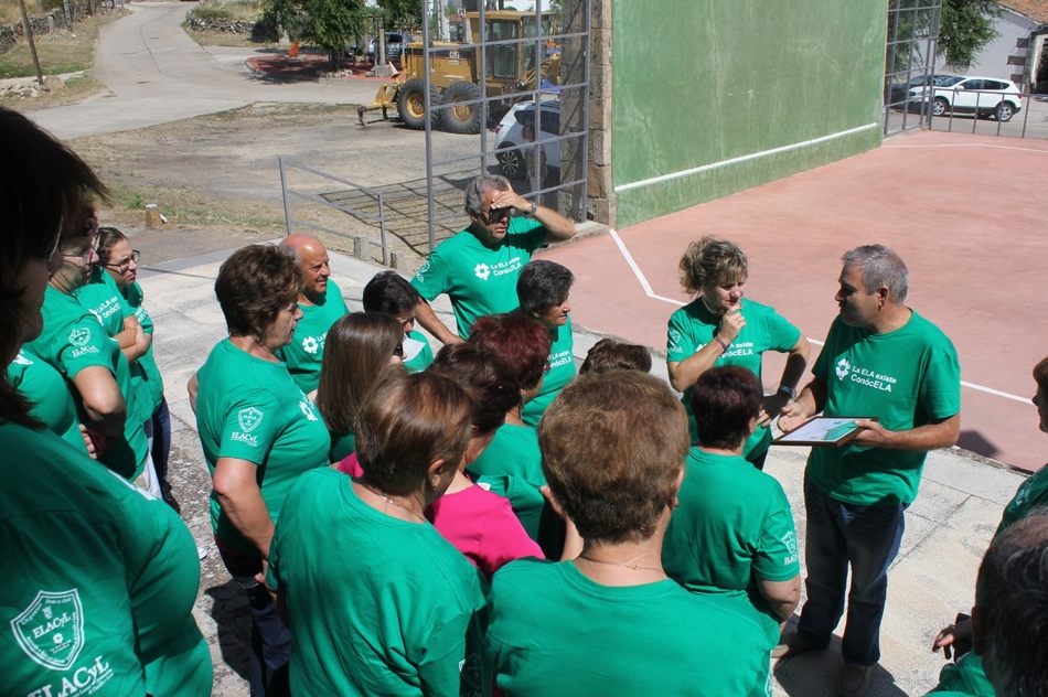 Foto 5 - La Asociación de jubilados de La Vídola apoya y colabora con la Asociación contra la ELA  