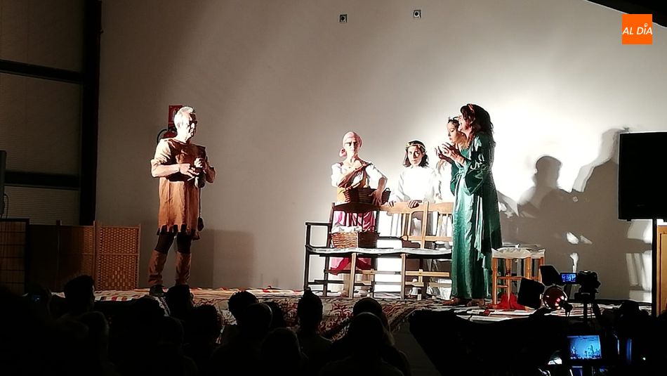 El grupo de teatro TraCa ofrece dos representaciones en Trabanca y Cabeza de Framontanos  
