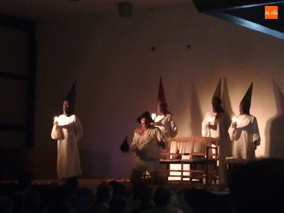 Foto 5 - El grupo de teatro TraCa ofrece dos representaciones en Trabanca y Cabeza de Framontanos  
