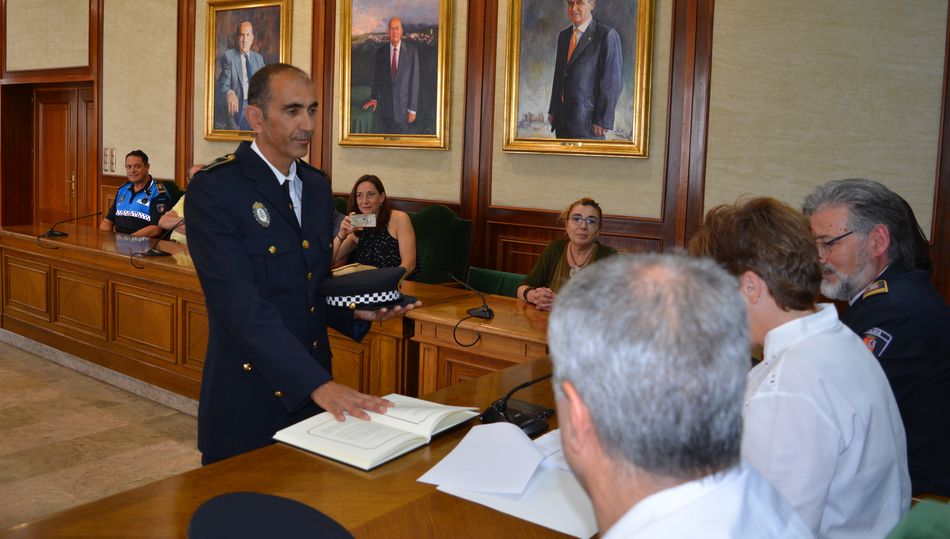 Juramento de toma de posesión del cargo de oficial de Rafael Tomás Martín Alonso
