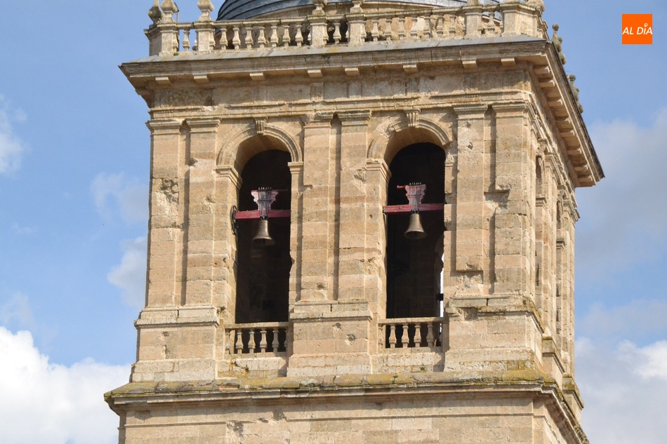 Foto 2 - Tarde de pruebas del nuevo sistema automatizado de toque de campanas de la Catedral  