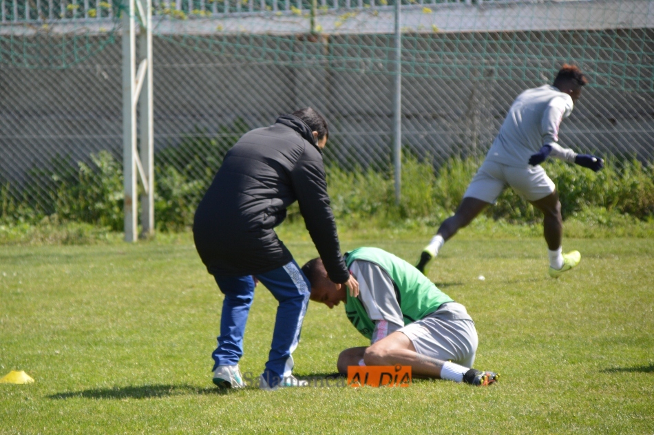 Foto 6 - Javi Benítez entrena con absoluta normalidad en el Salamanca UDS y jugará contra el Covadonga