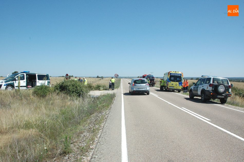 Foto 3 - Accidente por alcance entre dos vehículos en Vitigudino  
