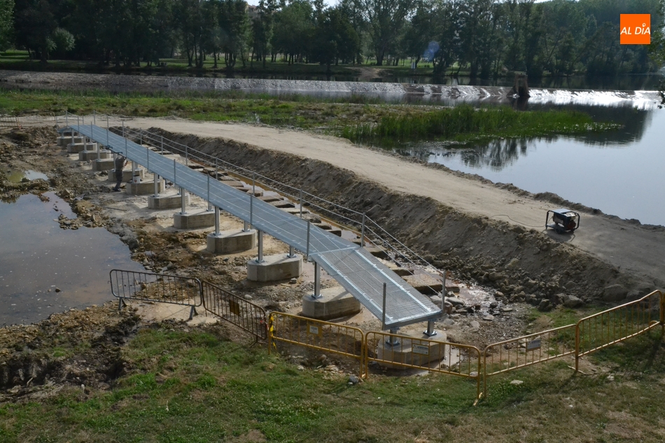 Foto 3 - La habilitación de la nueva pasarela para salvar el río marcha muy avanzada  