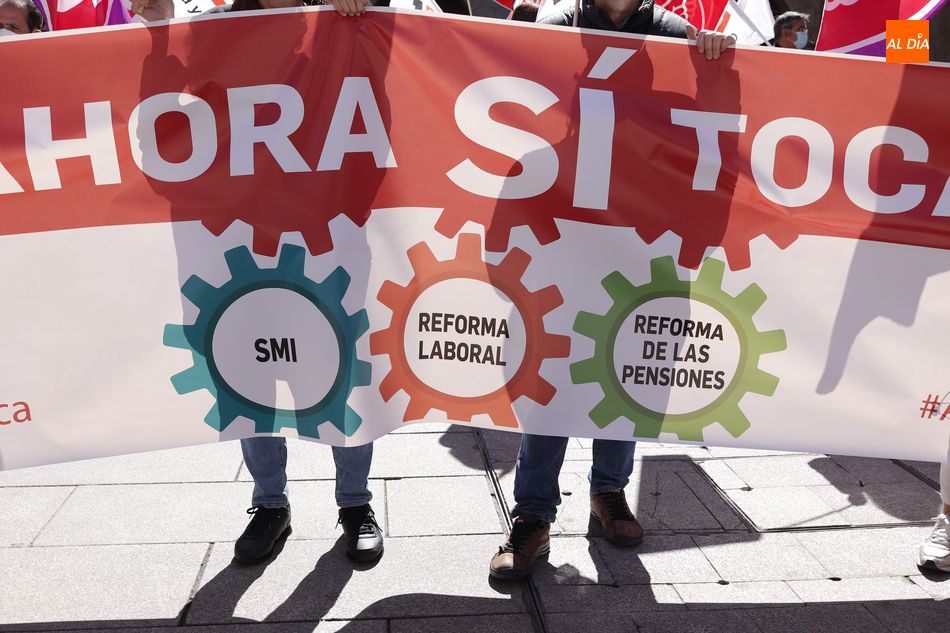 Foto 3 -  #AhoraSíToca, nueva movilización de UGT y CCOO para que el Gobierno cumpla sus promesas
