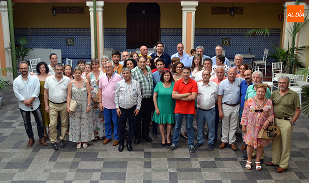 Integrantes de las diferentes Corporaciones municipales han participado en el homenaje a Isidro Rodríguez Plaza
