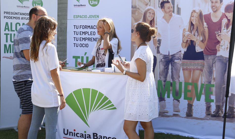 Unicaja Banco lanza el aval bancario para el alquiler joven y refuerza su oferta para facilitar la...