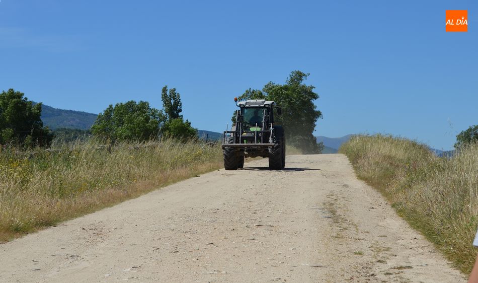 Inversión en caminos rurales en el municipio de El Tejado