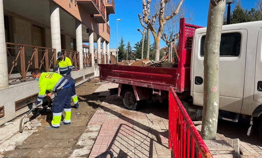 Foto 4 - Satisfacción en Carbajosa por su nuevo servicio de mantenimiento de viales y reparación de...