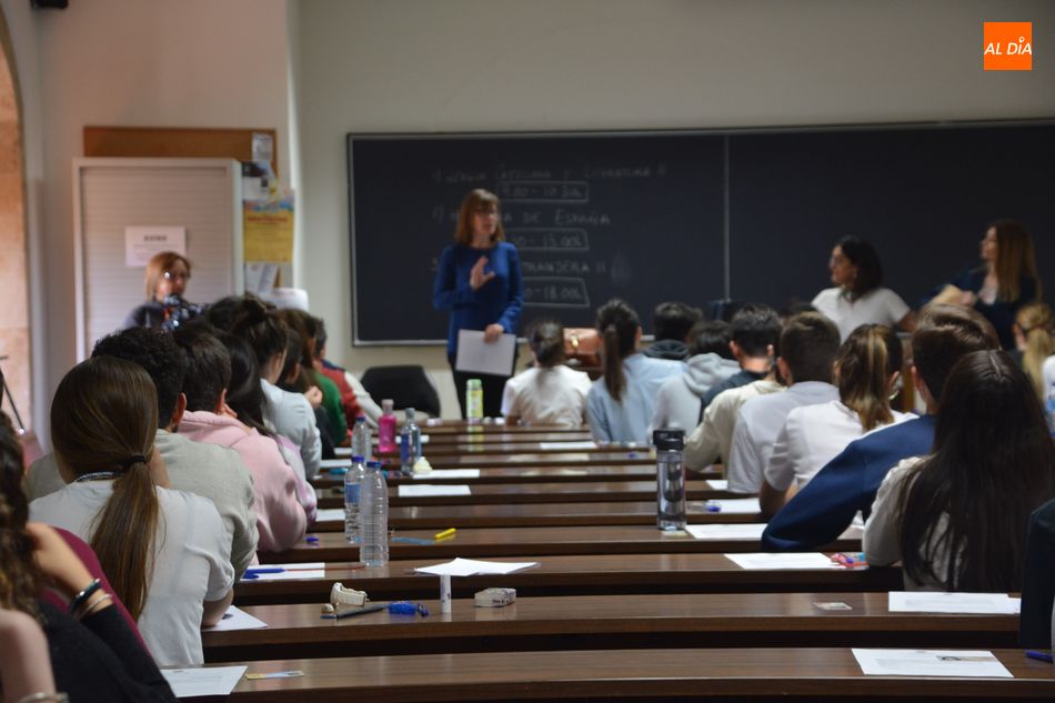 Foto 6 - Nervios e ilusión en el comienzo de la EBAU para 1.402 estudiantes en Salamanca