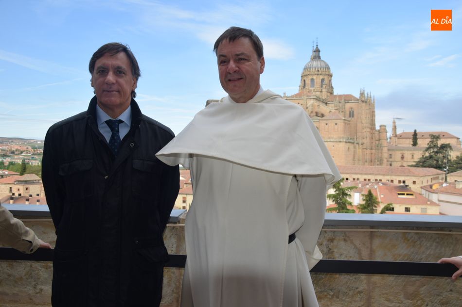Foto 4 - Salamanca suma un nuevo atractivo turístico, un mirador sobre la fachada de la iglesia de San...