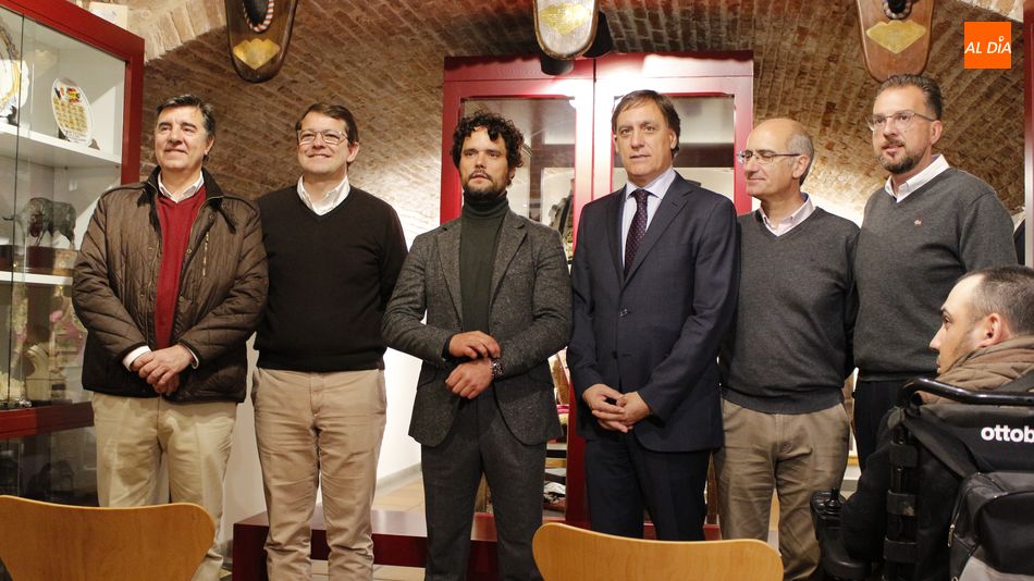 Miguel Abellán ha visitado el Museo Taurino acompañado por los populares salmantinos. Foto: Elena López