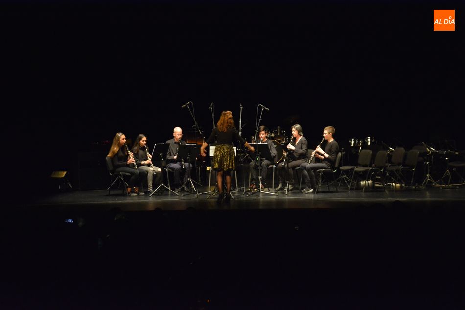 Foto 5 - El Teatro Liceo acoge un variado Concierto de Primavera de la Escuela Municipal de Música
